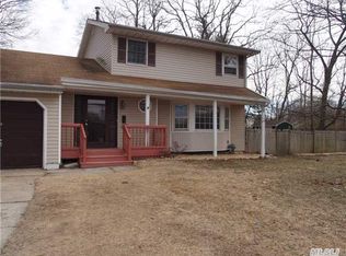 136 Broadway, Greenlawn, NY 11740