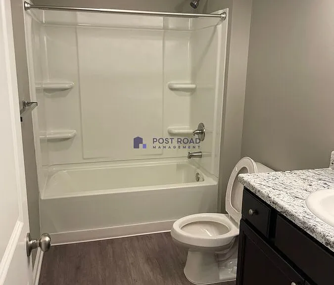 701 W 27th St S #202 — Photo 10