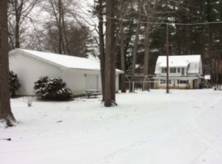 1823 N Burrell St, Sanford, MI 48657