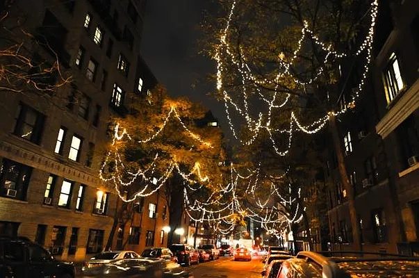 Rented by Douglas Elliman | media 26