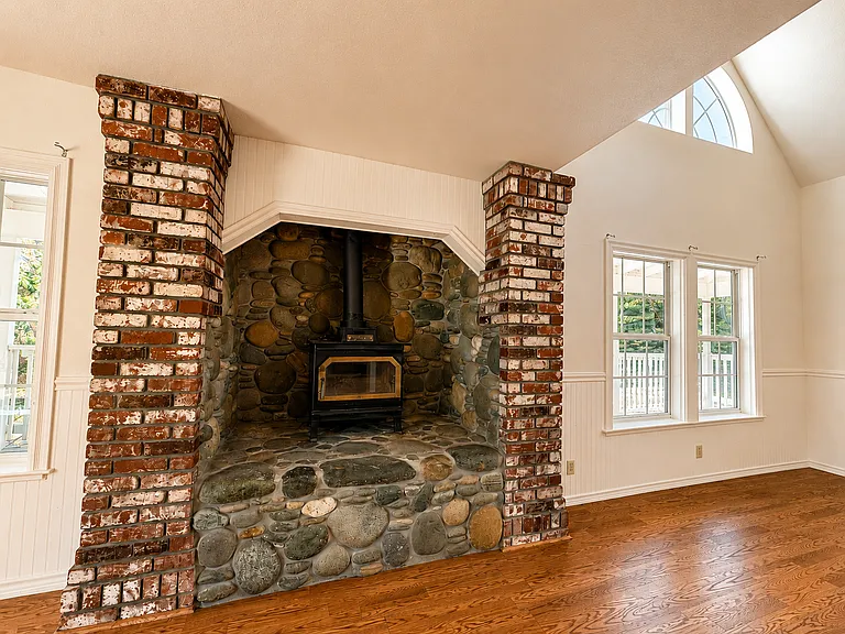 15085 McElroy Rd — Photo 9