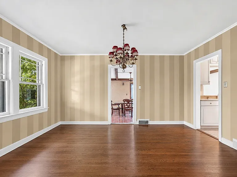 208 Robert Ave #1 — Photo 8