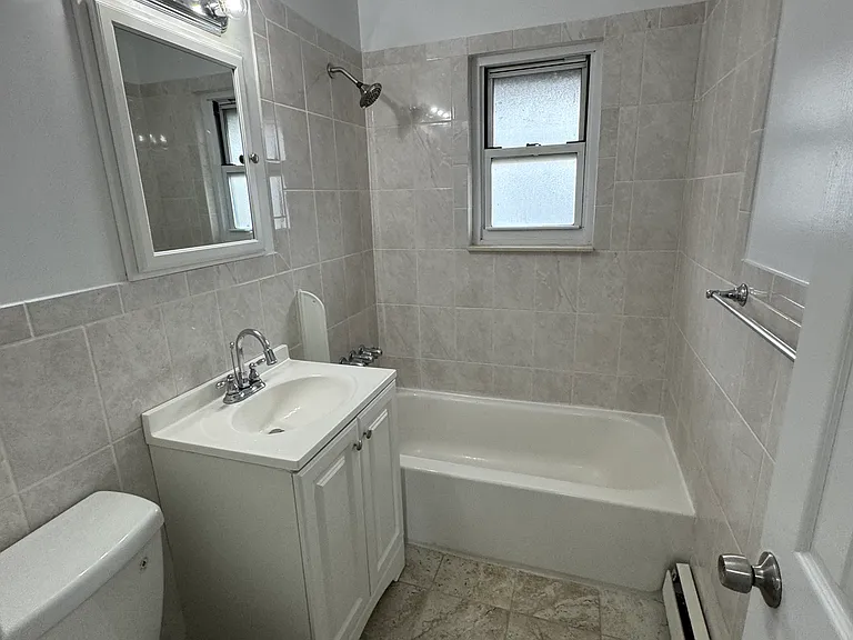 4113 Liberty Ave #E — Photo 11