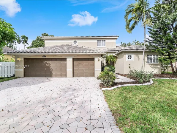 935 NW 130th Ter, Sunrise, FL 33325