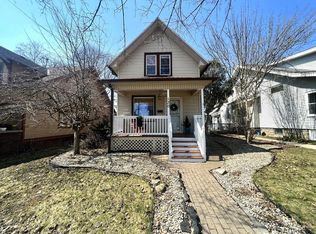 130 S James St, Waukesha, WI 53186