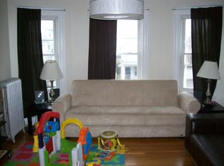 162 Hillside Rd, Watertown, MA 02472