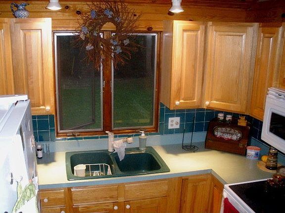 Completely Updated Kitchen!