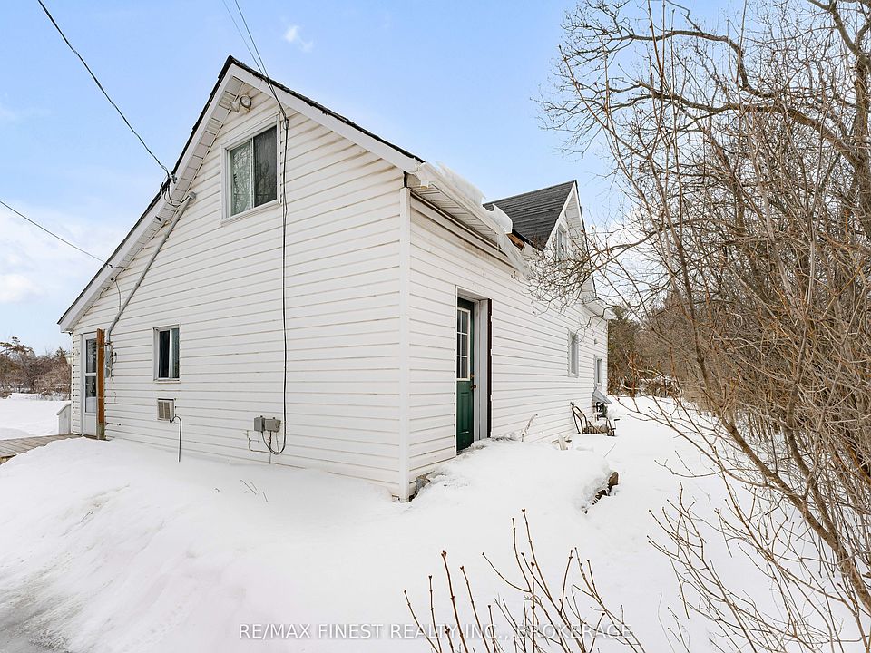 1st image of 206 Main St