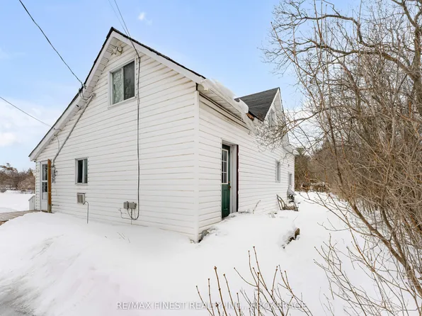 206 Main St, Loyalist, ON K0H 2H0