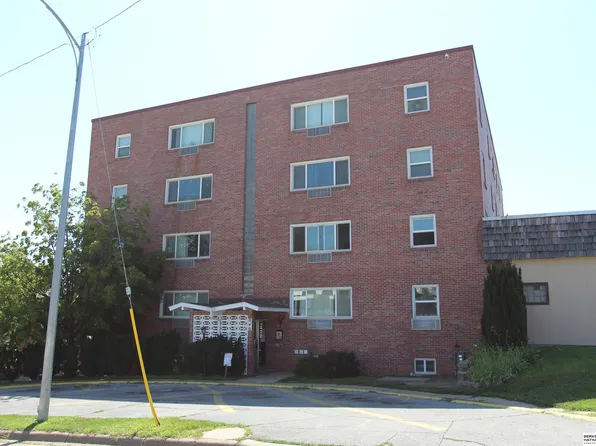 840 N 44th St, Omaha, NE 68131