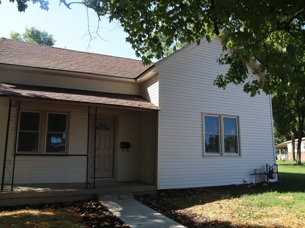 223 W Brown St, Knightstown, IN 46148