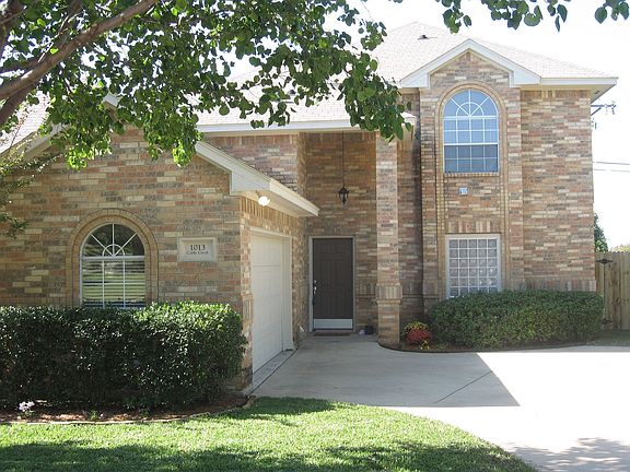 2nd image of 1013 Cable Creek Dr