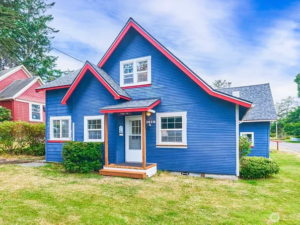 1015 40th Place, Seaview, WA 98644