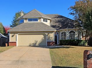 9225 E 97th Pl, Tulsa, OK 74133