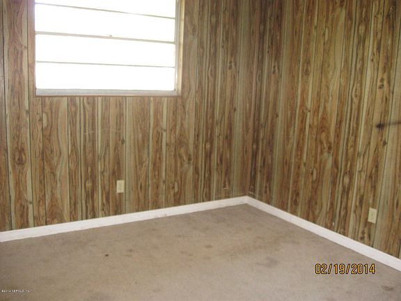 5th image of 805 SE 5th Ave