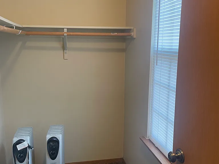 604 N Pine St #1 — Photo 3