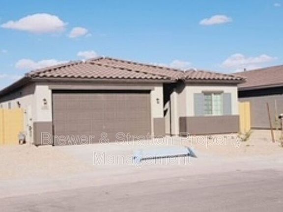 5th image of 828 E Diamond Dr