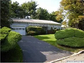 13 Brian Ct photo 1