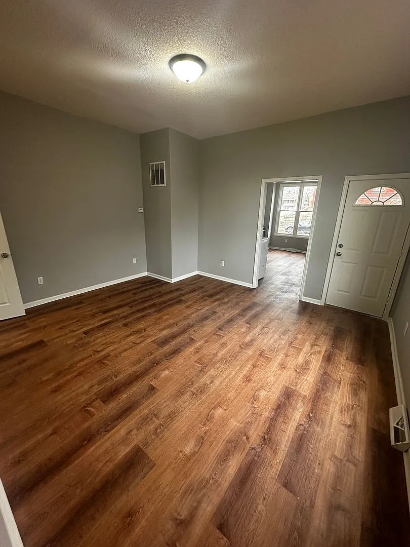 1029 S 15th Street — Photo 3
