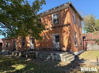 217 N Market St, Golconda, IL 62938