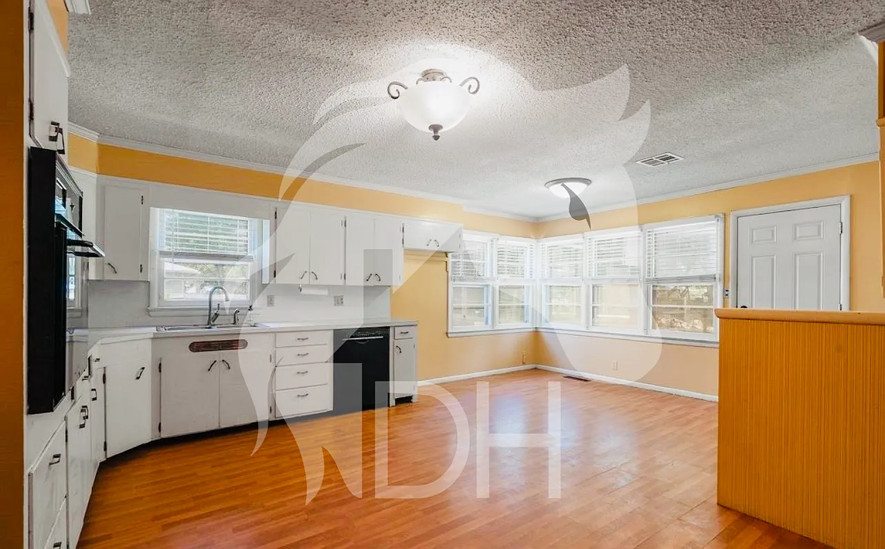 3 bed, 2.0 bath, $1,575 — Photo 4