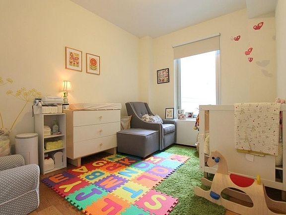 5th image of 224 Wythe Ave APT 72C