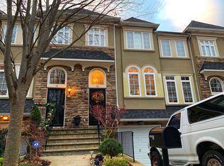 56 Presentation Cir, Staten Island, NY 10312