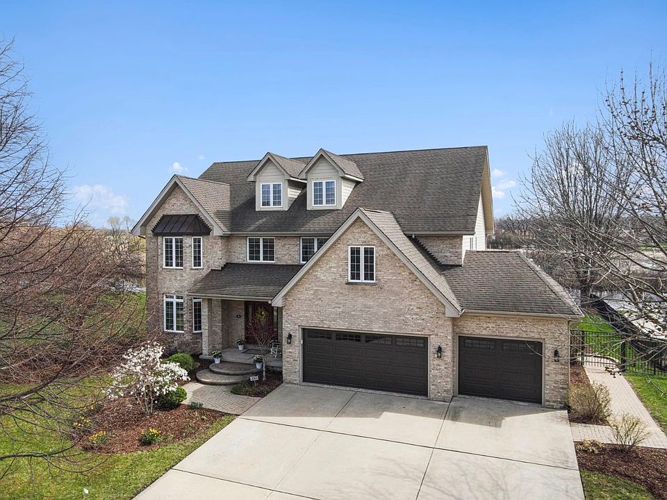 1st image of 608 Rookery Ln
