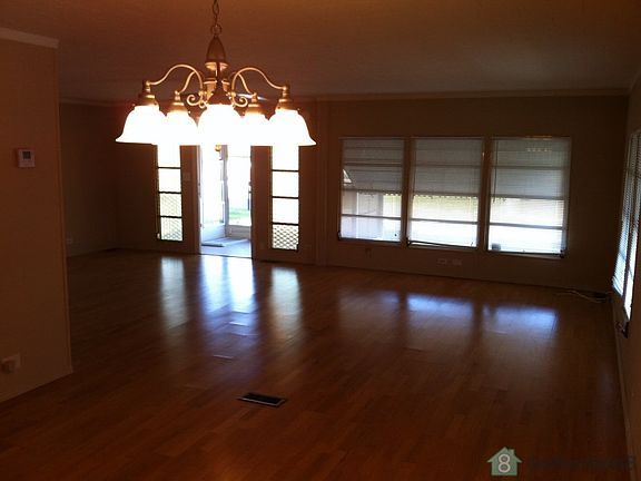 5th image of 4901 Brae Burn Ave
