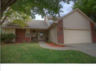 401 W Concord Ct, Andover, KS 67002