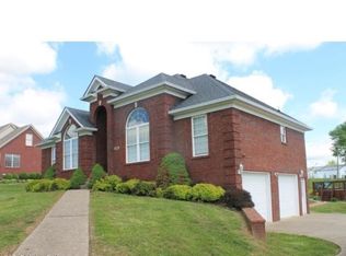 202 Crescent View Dr, Shepherdsville, KY 40165