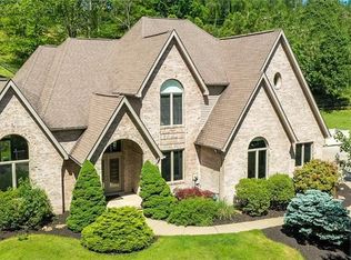 923 Settlers Ridge Rd, Pittsburgh, PA 15238