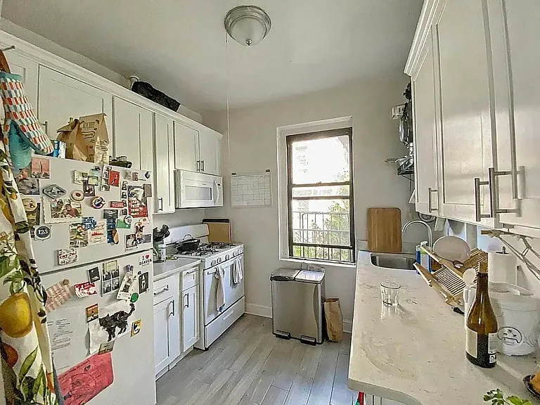 21-78 35th St #3A — Photo 4
