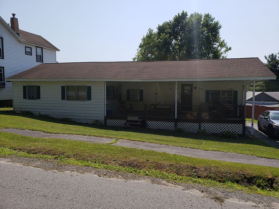 1st image of 212 Walnut St