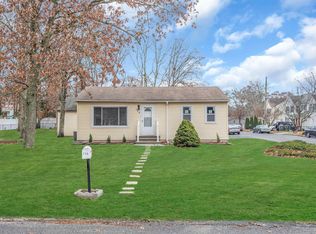 120 4th Ave, Tuckerton, NJ 08087