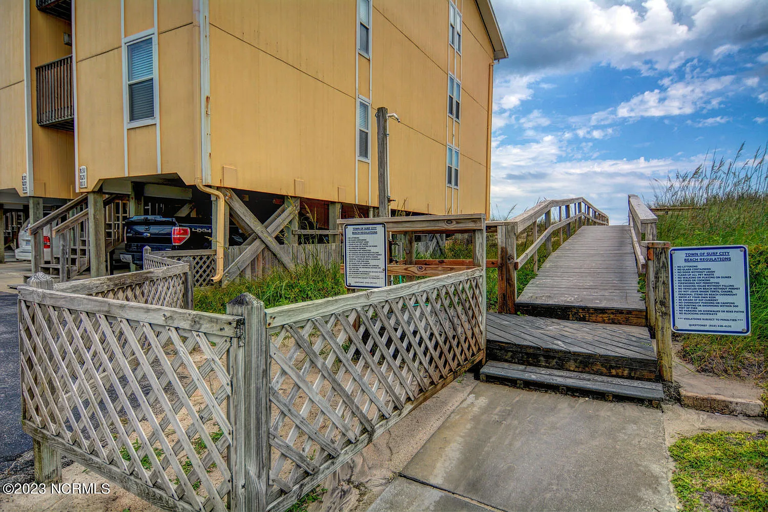1 bed, 1.5 bath, 942 sqft, $1,500 — Photo 1