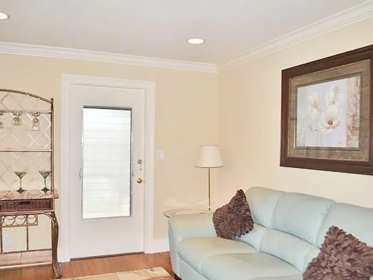 1065 Gulf Shore Blvd N #416 — Photo 5