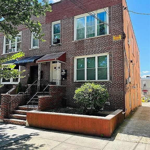 1st image of 3307 Fish Ave #1