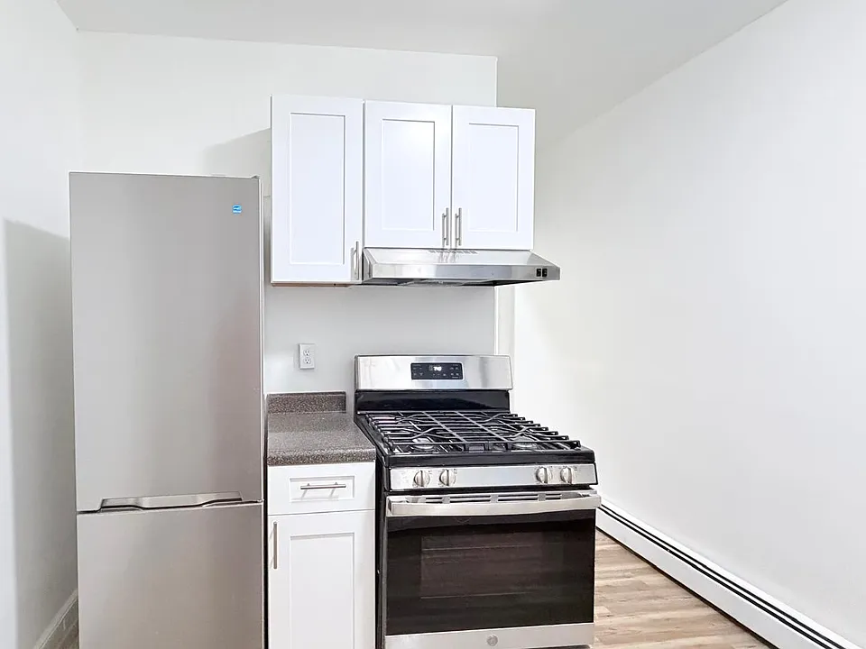 70 Tonnelle Ave #12E