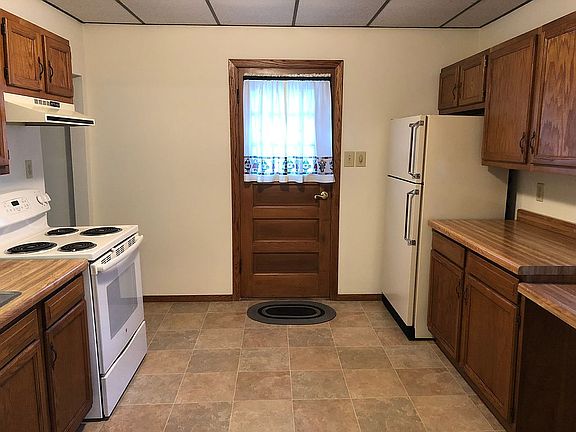Stove & refrigerator  stay