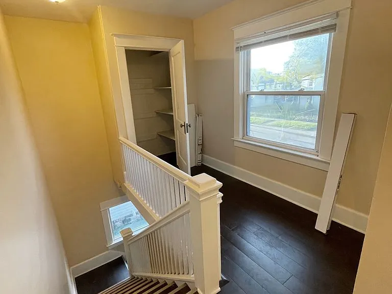 416 Pearl St — Photo 3