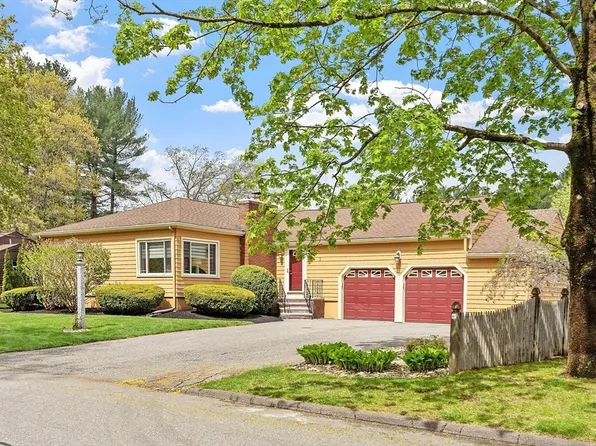 3 Fairmeadow Rd, Wilmington, MA 01887