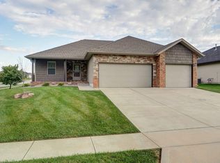 1909 E Maricopa Ave, Ozark, MO 65721