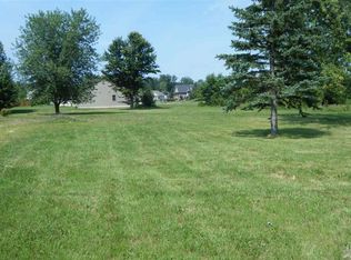 9823 Auburn Rd, Fort Wayne, IN 46825