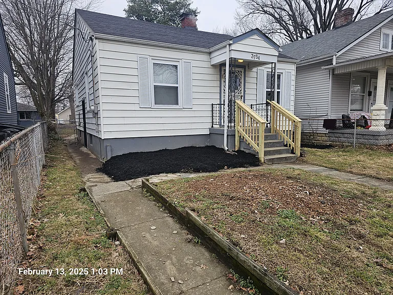 3754 Powell Ave — Photo 2