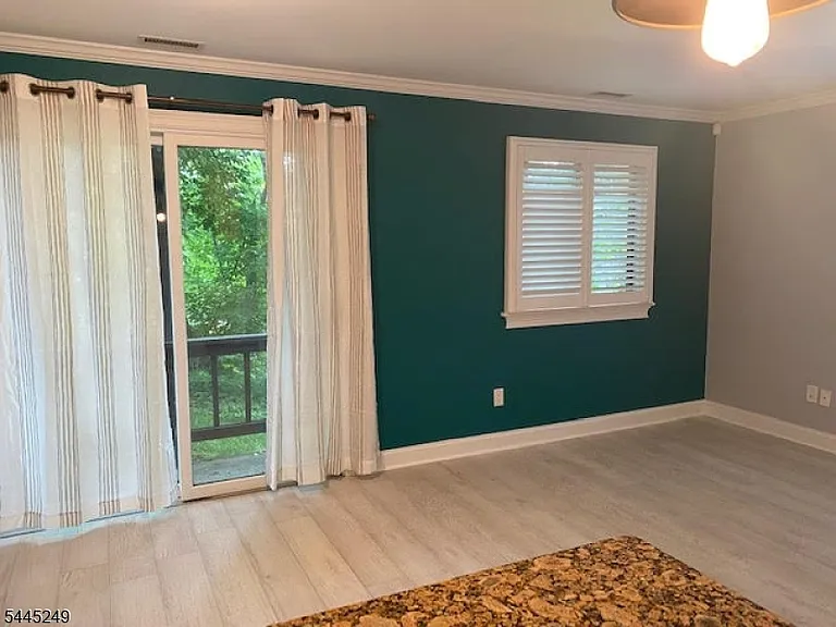 5 Sugar Loaf Ct #8 — Photo 17