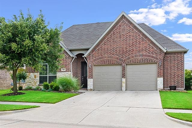 1st image of 926 Mangrove Dr