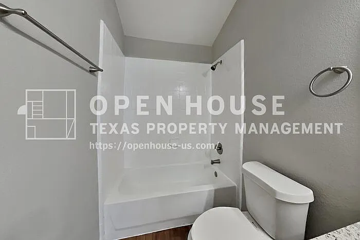 5803 Village Grove Dr — Photo 19