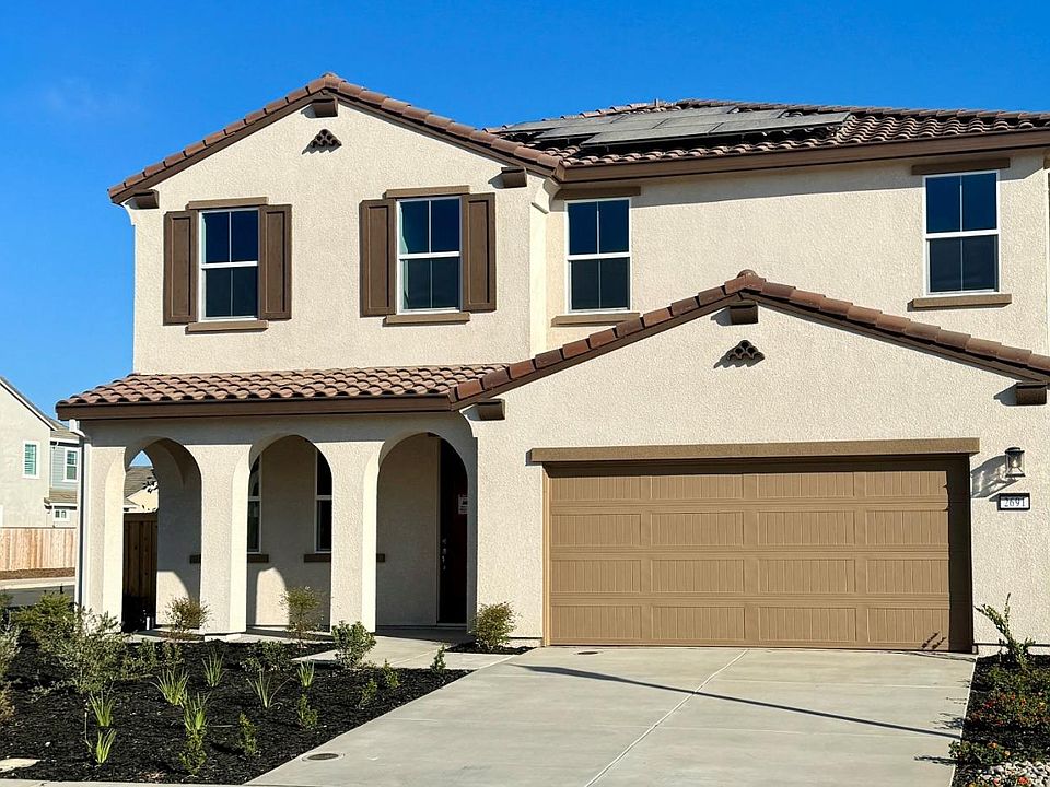 2nd image of 2691 Wisteria Drive