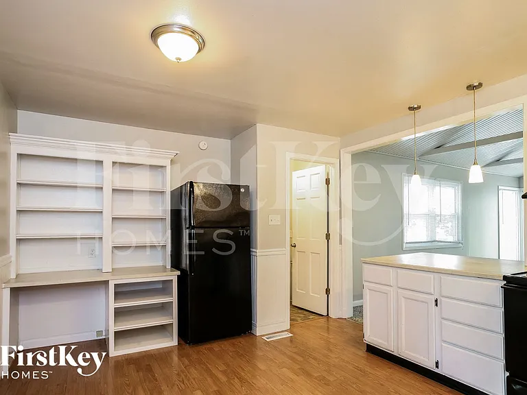 505 Vista Dr — Photo 7